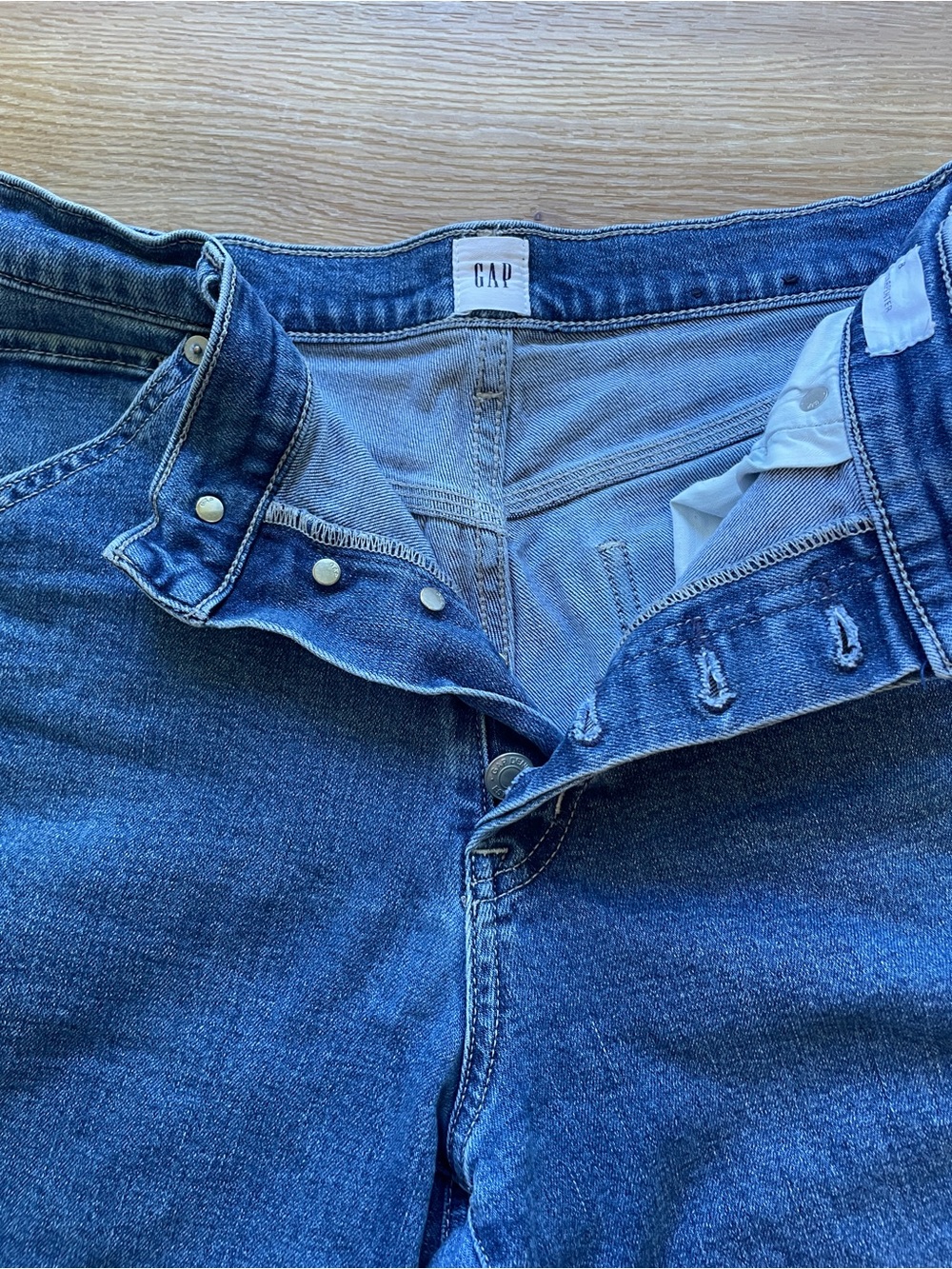 GAP High-Rise Straight Leg Carpinter Jeans‎ in Medium Blue Wash - Picture 6 of 9